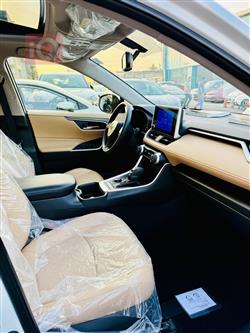 تۆیۆتا ڕاڤ 4